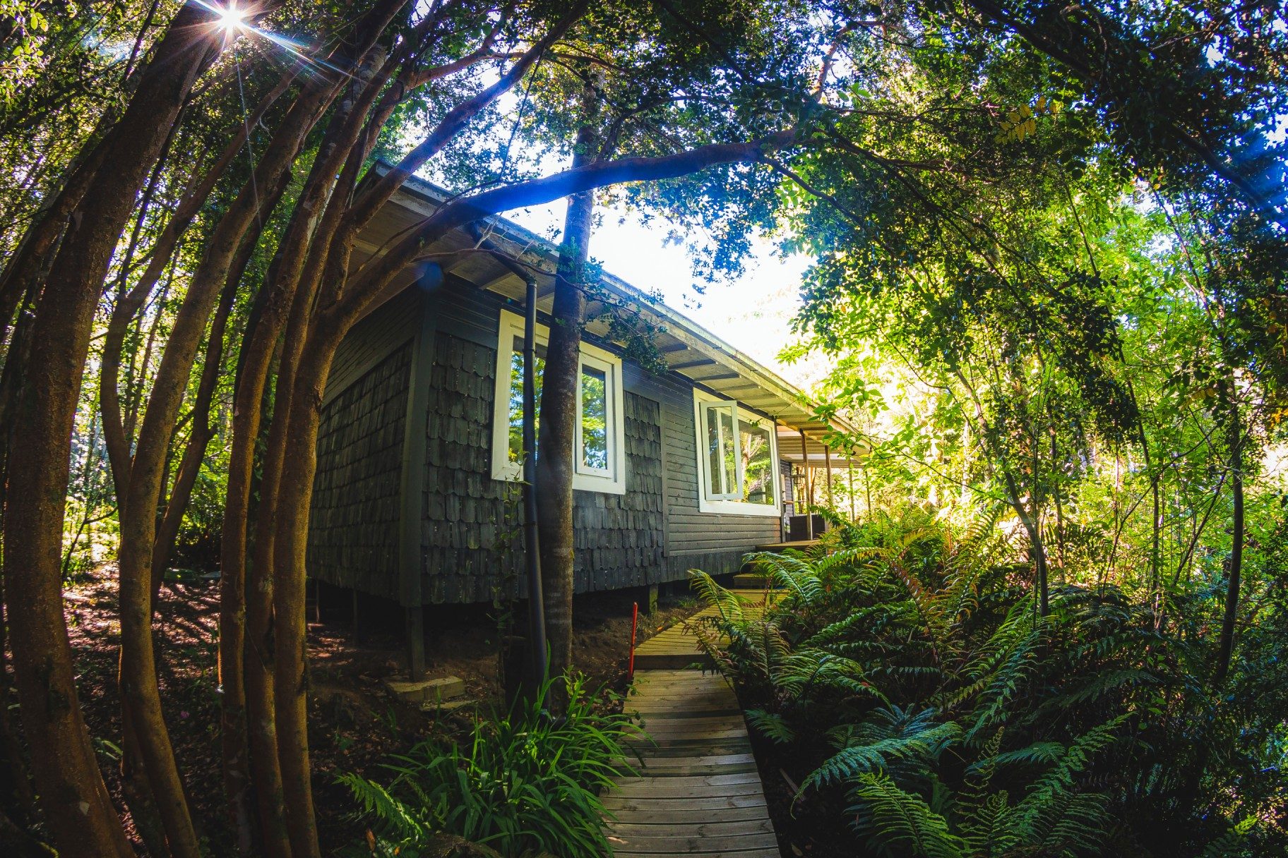 Casa del lodge en el Estuario de Reloncaví